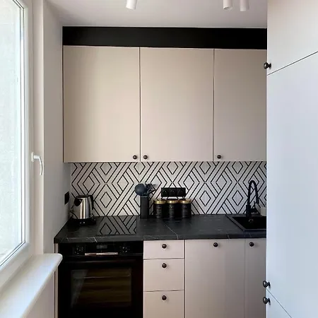 Saska Kepa Apartment